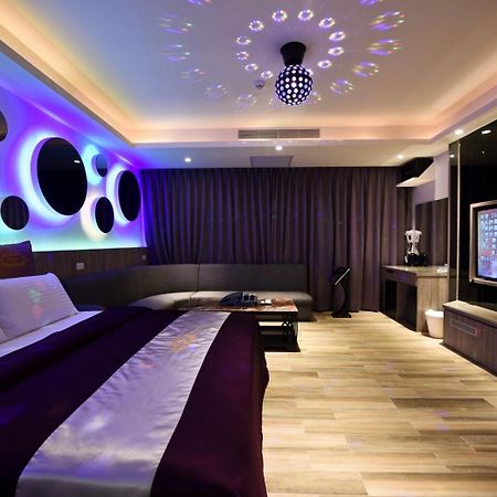 Meng Siang Motel Pingzhen Экстерьер фото