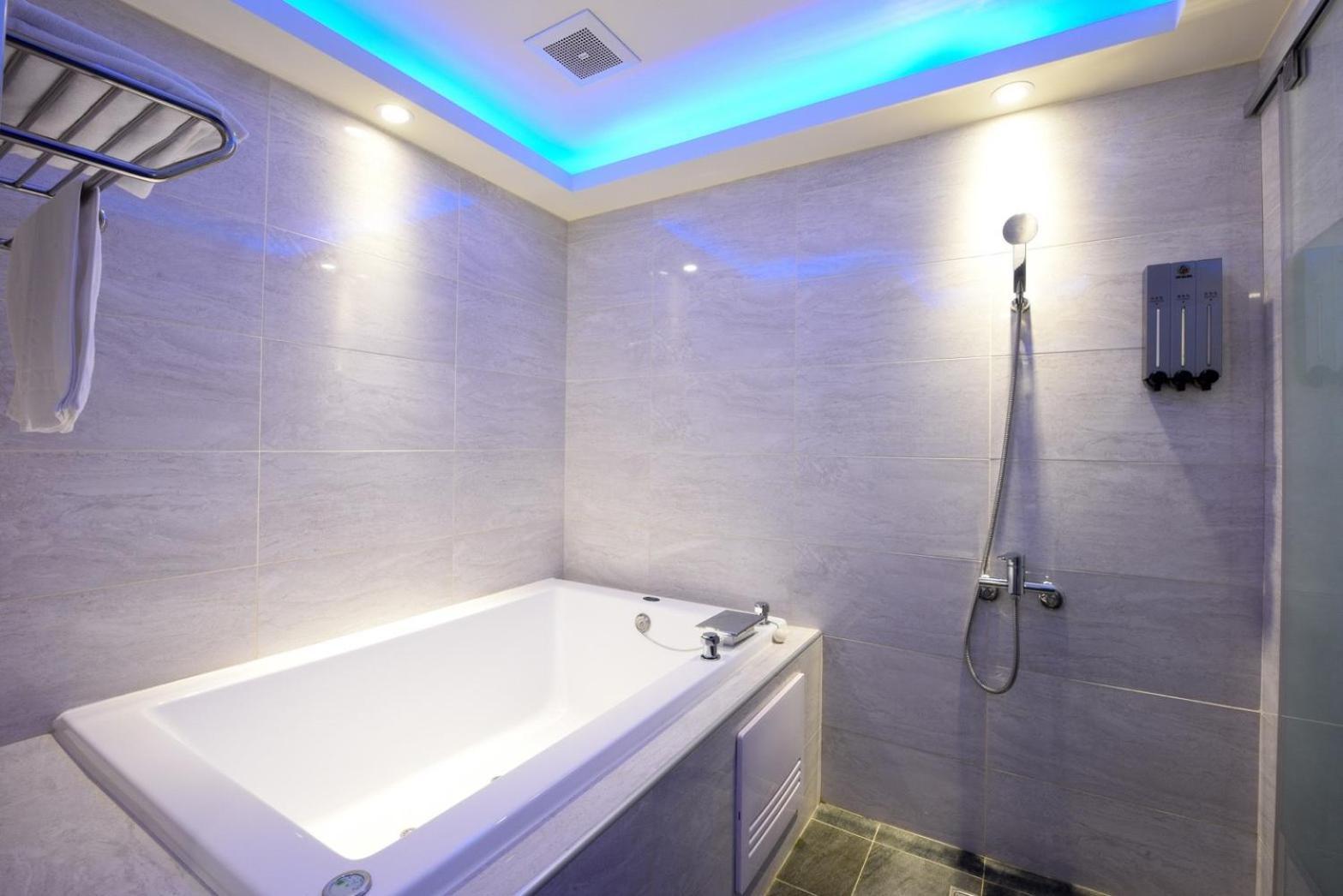 Meng Siang Motel Pingzhen Экстерьер фото